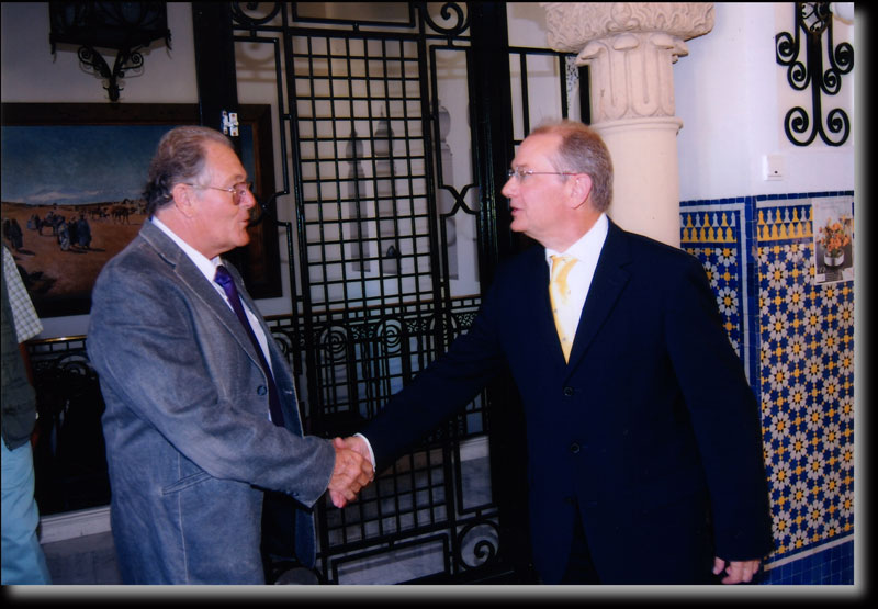 Jean-Yves Berthault Consul G�n�ral de France re�oit Jean-Melchior Delpias