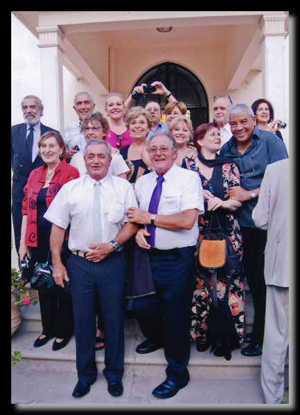 Sur les marches du Consulat de France de Tanger