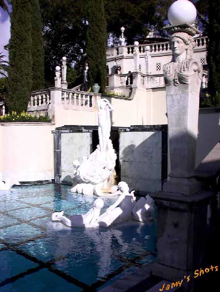  D�tail de la piscine de Hearst Castle