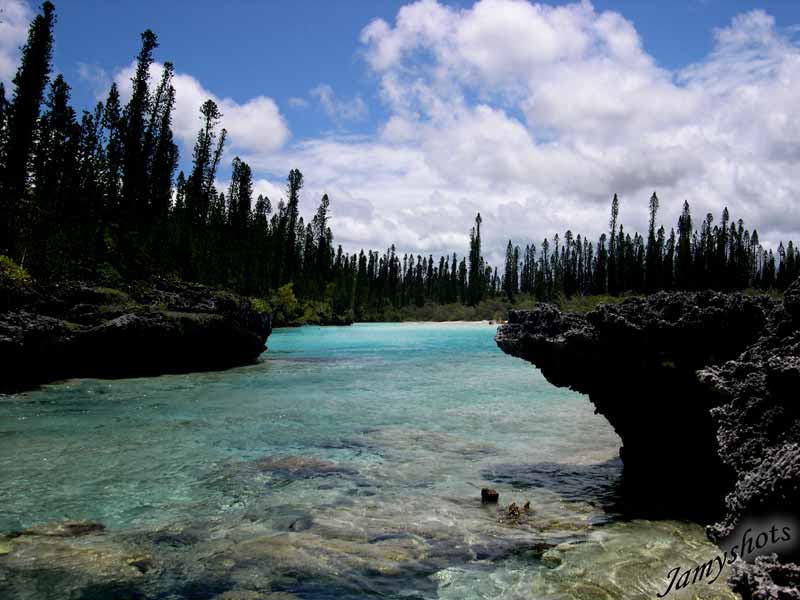La c�l�bre piscine de l'ile des Pins