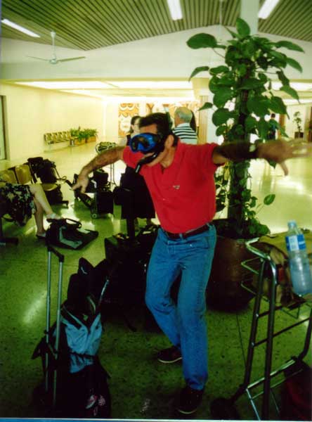 Non! Il n'y a pas de m�rou en salle d'embarquement