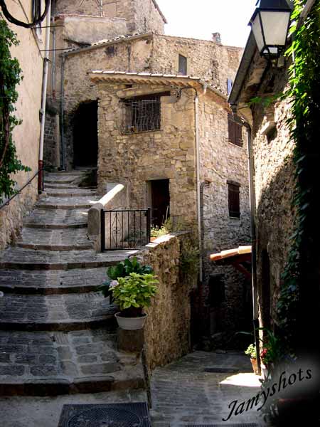 Magnifique ruelle de Luceram et rue Gaetti