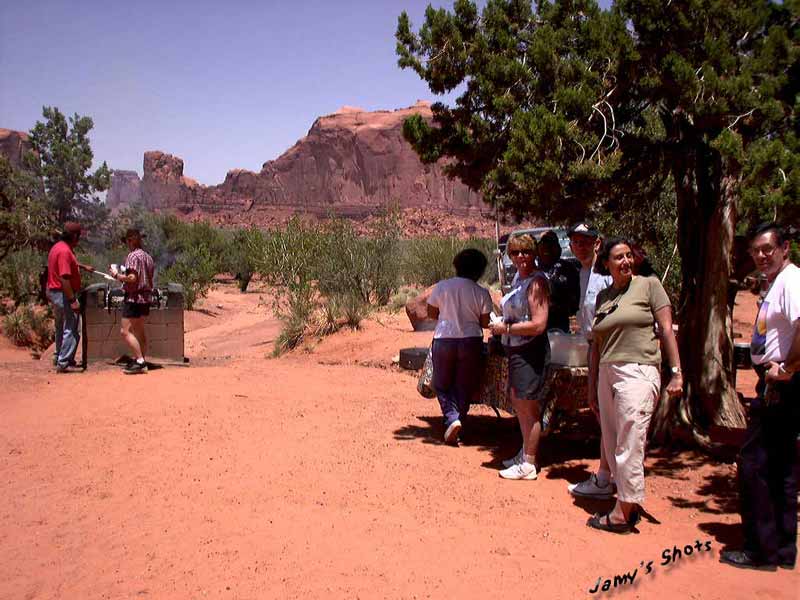 Cook out dans Monument Valley.