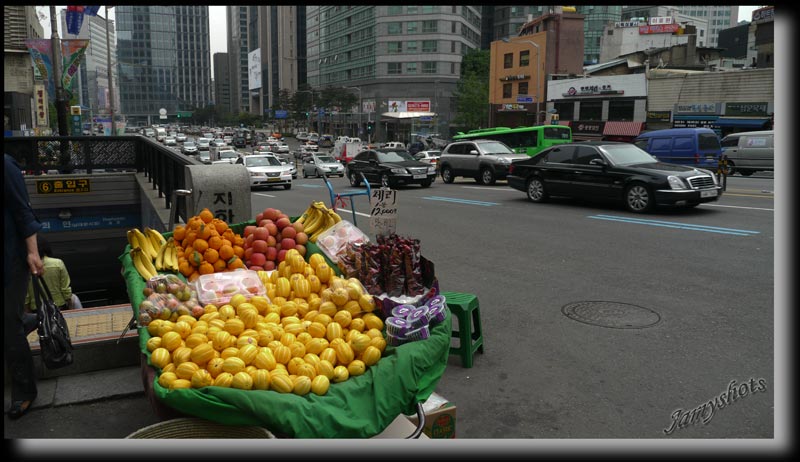 Entr�e du march�