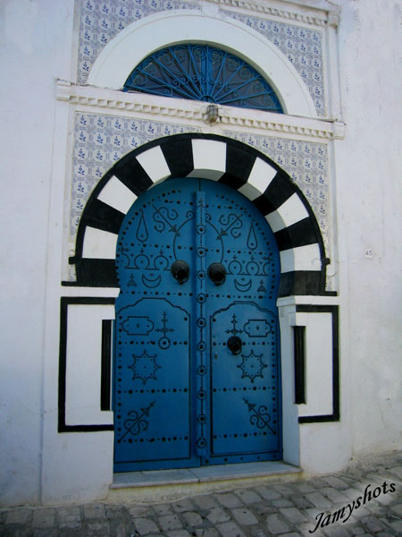 "El Bab". Sidi Bou Sa�d